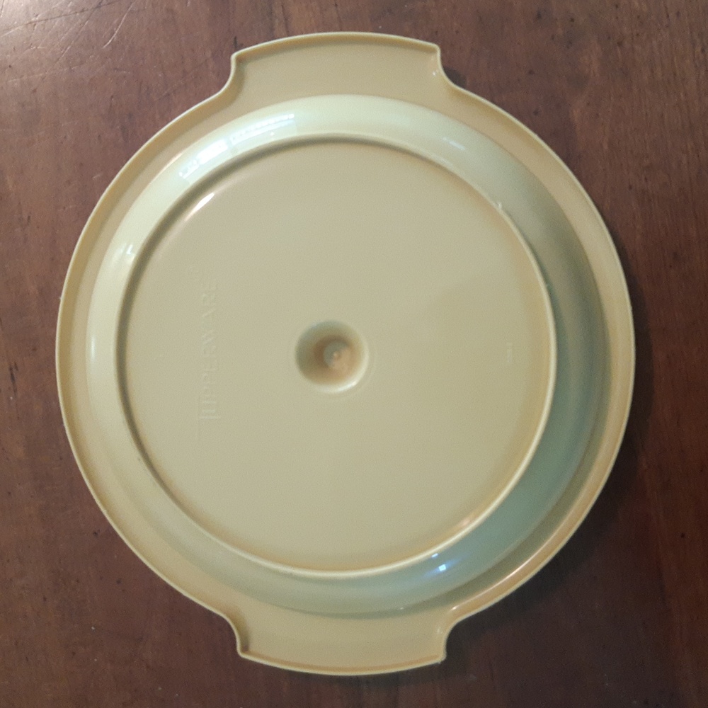 Tupperware - Picture 3 of 3